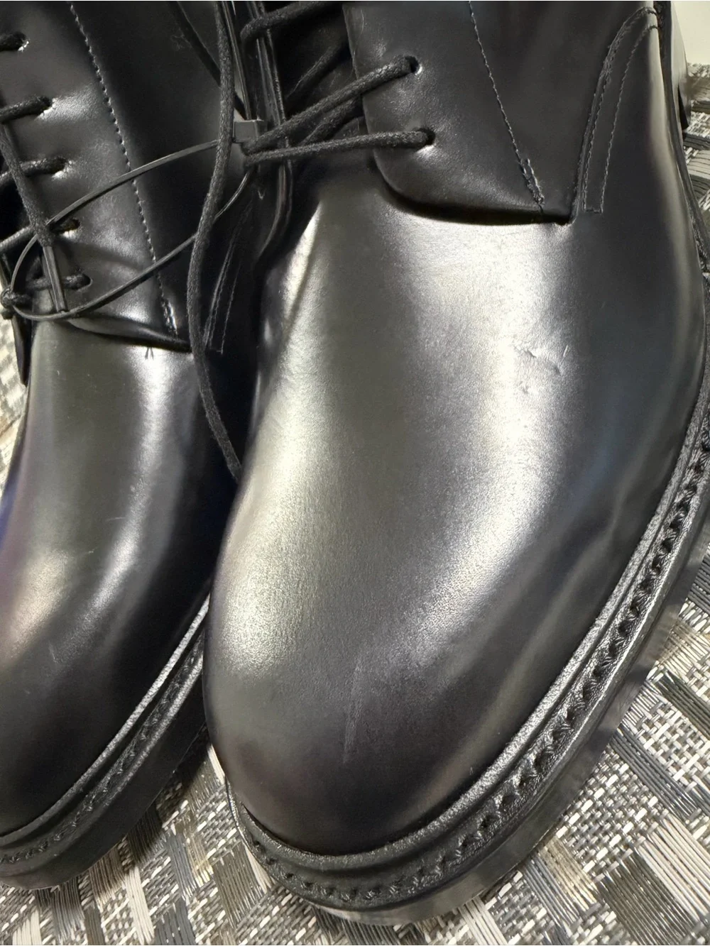Vince MEN Black Leather Damian Lace-Up Dress Boots